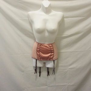 VICTORIA'S SECRETS Lace Suspender Garters Belts M